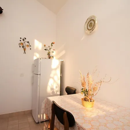 Appartement Lea Prižba
